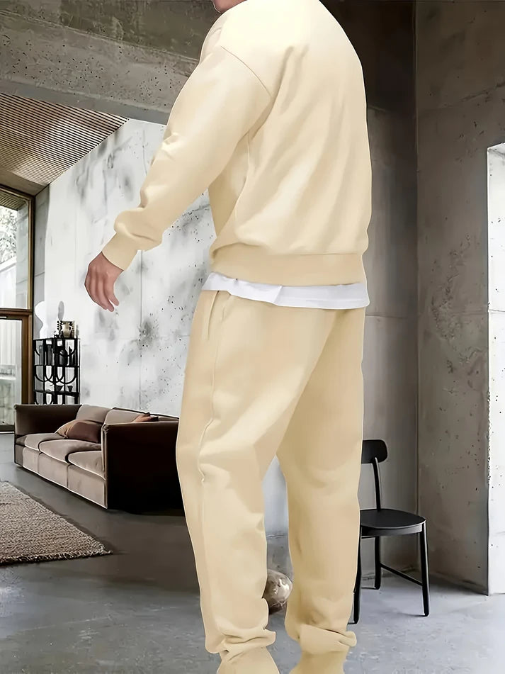 Casual zip-up tracksuit with jogging pants for men | Perfect for relaxed days
